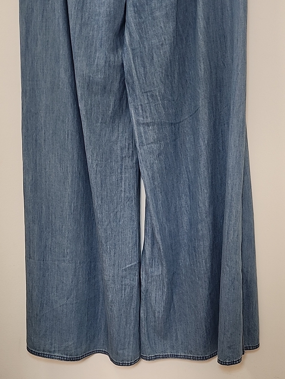 Free People Ramona Apron pant light wash  wide leg and side slits Size 4 - Picture 12 of 16